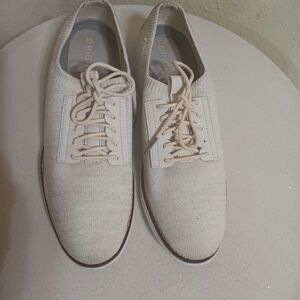 Origins Men's Cream Lace-Up Oxfords